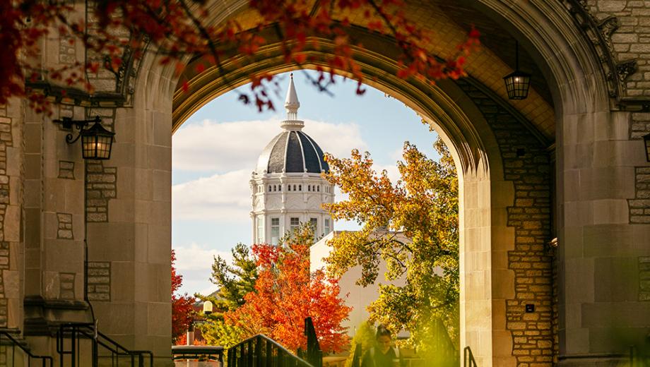 Jesse Hall viewed through Memorial Union arch