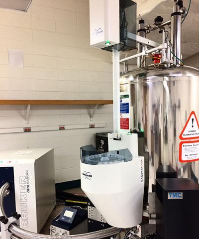 photo of Bruker Avance III 500 MHz Spectrometer